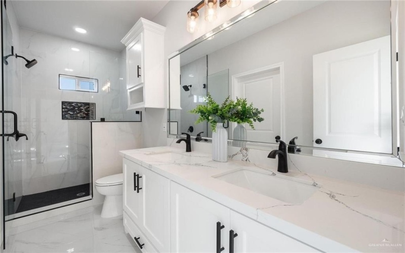 2321 Cardinal Drive, Weslaco, TX 78596, 3 Bedrooms Bedrooms, ,2 BathroomsBathrooms,Residential,For Sale,2321 Cardinal Drive,0,482401