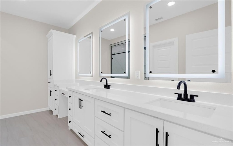 1038 Lola, Alamo, TX 78516, 3 Bedrooms Bedrooms, ,2 BathroomsBathrooms,Residential,For Sale,1038 Lola,0,482542