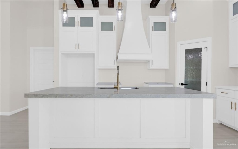 1038 Lola, Alamo, TX 78516, 3 Bedrooms Bedrooms, ,2 BathroomsBathrooms,Residential,For Sale,1038 Lola,0,482542