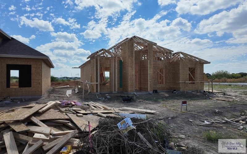 1393 DAYTONA BEACH CT, BROWNSVILLE, TX 78521, 3 Habitaciones Habitaciones , ,2 BañosBaños,Residential,En Venta,1393 DAYTONA BEACH CT,0,29769017