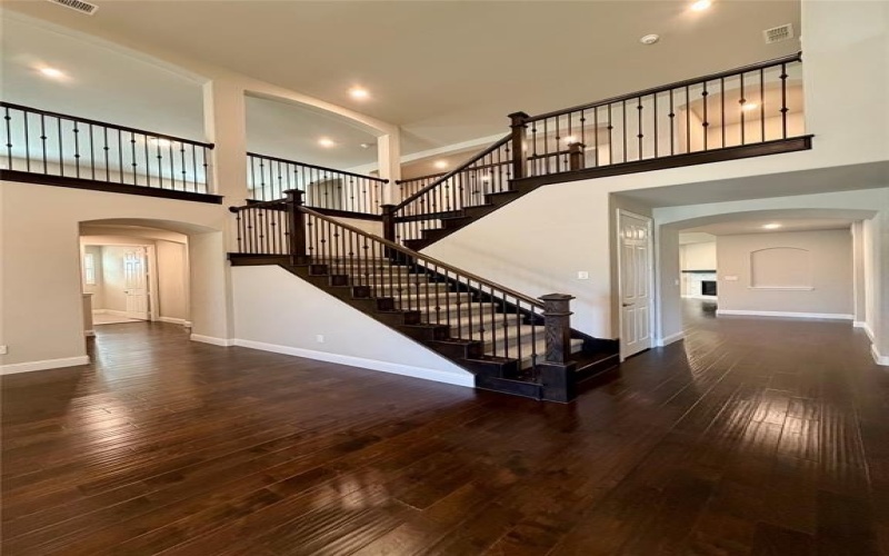 2705 Walnut Creek Lane, The Colony, TX 75056, 6 Bedrooms Bedrooms, ,5 BathroomsBathrooms,Residential,For Sale,2705 Walnut Creek Lane,0,21066853