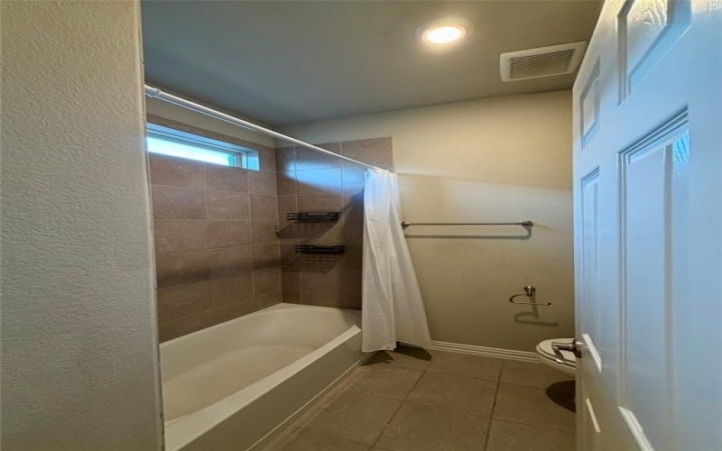 2705 Walnut Creek Lane, The Colony, TX 75056, 6 Bedrooms Bedrooms, ,5 BathroomsBathrooms,Residential,For Sale,2705 Walnut Creek Lane,0,21066853