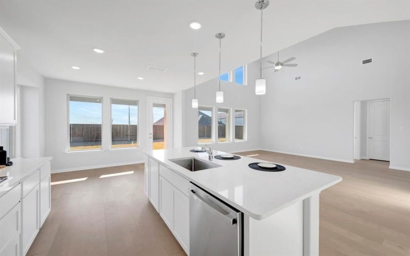 1213 Sweet Pea Road, Celina, TX 75009, 4 Habitaciones Habitaciones , ,5 BañosBaños,Residential,En Venta,1213 Sweet Pea Road,0,21067648