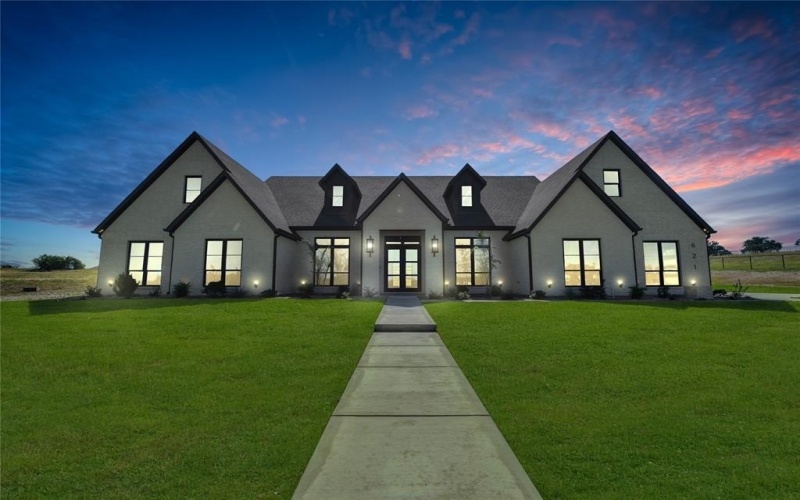 621 Hondo Crossing, Weatherford, TX 76087, 5 Bedrooms Bedrooms, ,6 BathroomsBathrooms,Residential,For Sale,621 Hondo Crossing,0,21071889