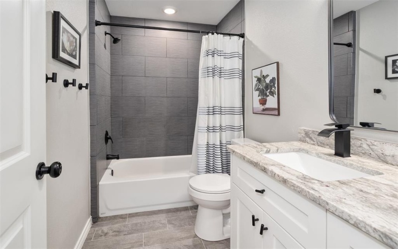 128 Crestwood Drive, Mabank, TX 75156, 3 Habitaciones Habitaciones , ,2 BañosBaños,Residential,En Venta,128 Crestwood Drive,0,21073630