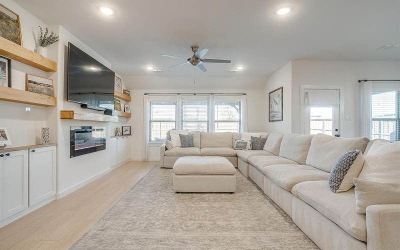 14733 Wagon Train Trail, Fort Worth, TX 76052, 3 Bedrooms Bedrooms, ,2 BathroomsBathrooms,Residential,For Sale,14733 Wagon Train Trail,0,21074610