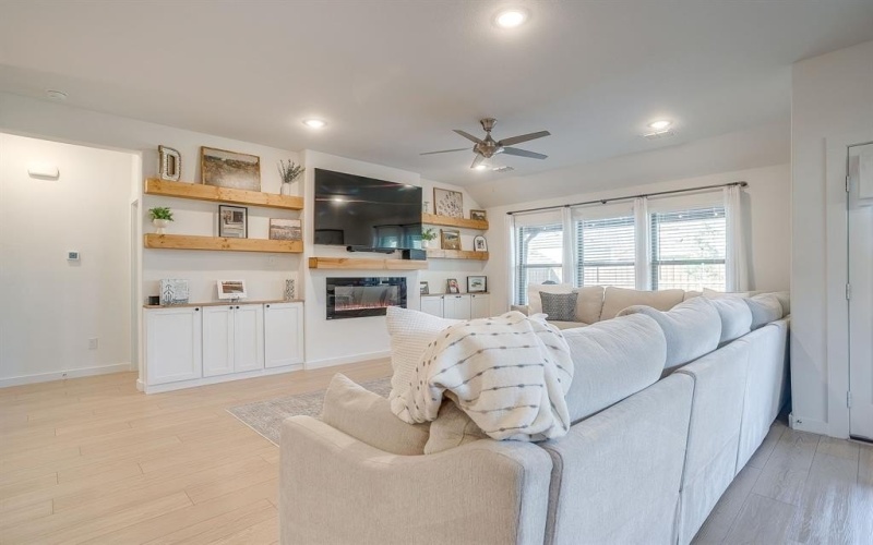 14733 Wagon Train Trail, Fort Worth, TX 76052, 3 Bedrooms Bedrooms, ,2 BathroomsBathrooms,Residential,For Sale,14733 Wagon Train Trail,0,21074610