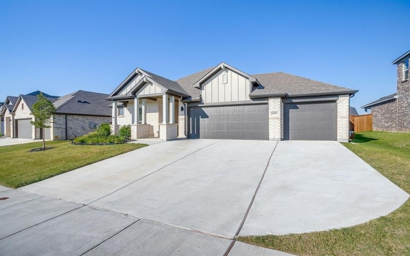 14733 Wagon Train Trail, Fort Worth, TX 76052, 3 Bedrooms Bedrooms, ,2 BathroomsBathrooms,Residential,For Sale,14733 Wagon Train Trail,0,21074610