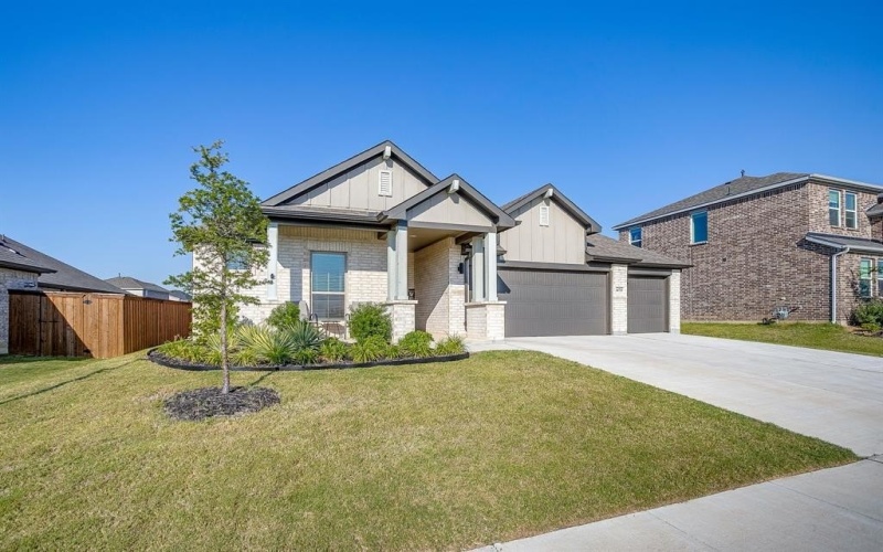 14733 Wagon Train Trail, Fort Worth, TX 76052, 3 Bedrooms Bedrooms, ,2 BathroomsBathrooms,Residential,For Sale,14733 Wagon Train Trail,0,21074610