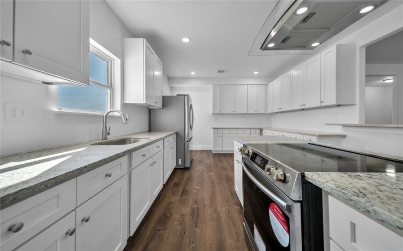 1128 Newton Road, Ferris, TX 75125, 6 Habitaciones Habitaciones , ,3 BañosBaños,Residential,En Venta,1128 Newton Road,0,21075706