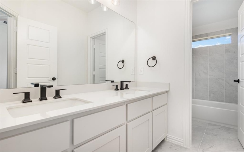 6851 Hayes Road, Midlothian, TX 76065, 4 Habitaciones Habitaciones , ,3 BañosBaños,Residential,En Venta,6851 Hayes Road,0,21076262