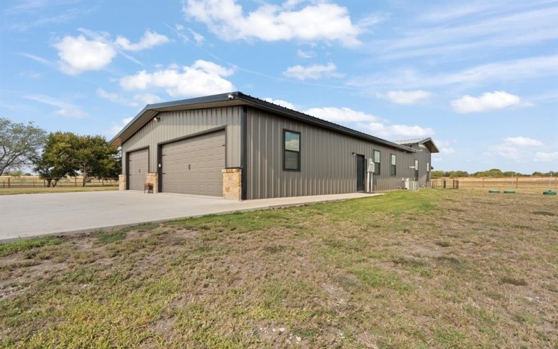 208 Private Road 107, Blum, TX 76627, 2 Habitaciones Habitaciones , ,2 BañosBaños,Residential,En Venta,208 Private Road 107,0,21076270