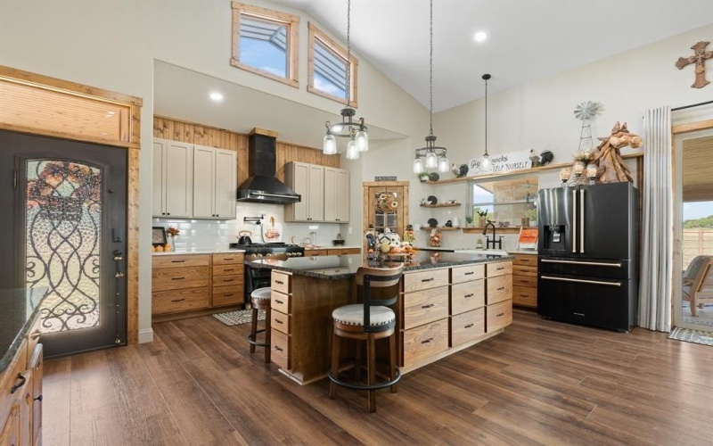 208 Private Road 107, Blum, TX 76627, 2 Habitaciones Habitaciones , ,2 BañosBaños,Residential,En Venta,208 Private Road 107,0,21076270