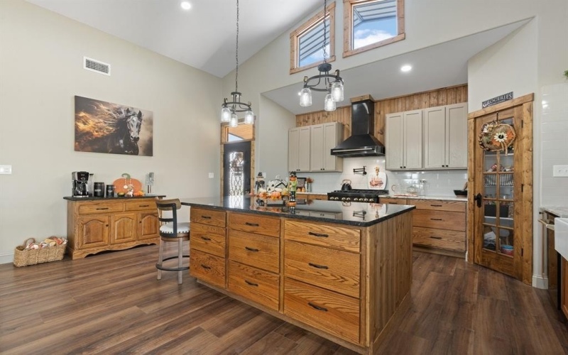 208 Private Road 107, Blum, TX 76627, 2 Habitaciones Habitaciones , ,2 BañosBaños,Residential,En Venta,208 Private Road 107,0,21076270