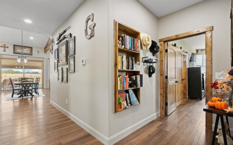 208 Private Road 107, Blum, TX 76627, 2 Habitaciones Habitaciones , ,2 BañosBaños,Residential,En Venta,208 Private Road 107,0,21076270