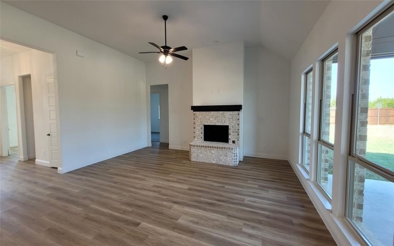 6841 Hayes Road, Midlothian, TX 76065, 4 Bedrooms Bedrooms, ,3 BathroomsBathrooms,Residential,For Sale,6841 Hayes Road,0,21076291