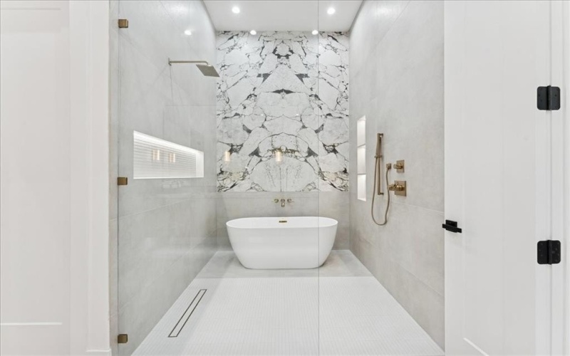 7111 Coronado Avenue, Dallas, TX 75214, 5 Habitaciones Habitaciones , ,6 BañosBaños,Residential,En Venta,7111 Coronado Avenue,0,21076517