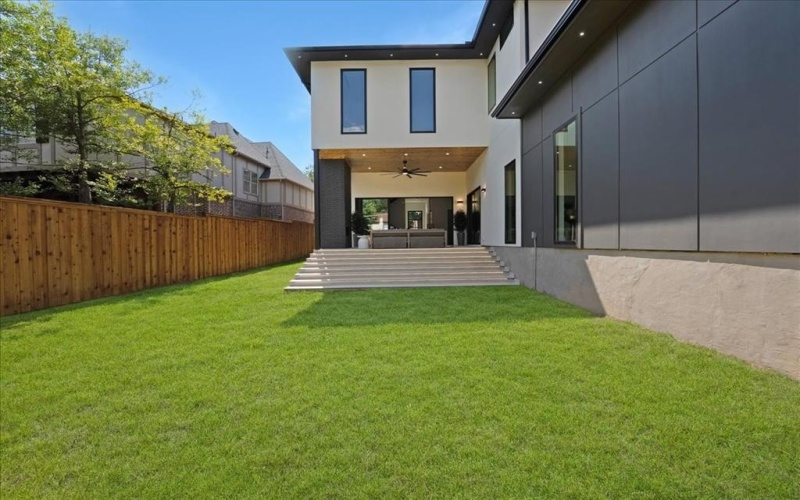 7111 Coronado Avenue, Dallas, TX 75214, 5 Habitaciones Habitaciones , ,6 BañosBaños,Residential,En Venta,7111 Coronado Avenue,0,21076517