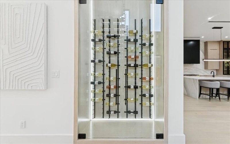 7111 Coronado Avenue, Dallas, TX 75214, 5 Habitaciones Habitaciones , ,6 BañosBaños,Residential,En Venta,7111 Coronado Avenue,0,21076517