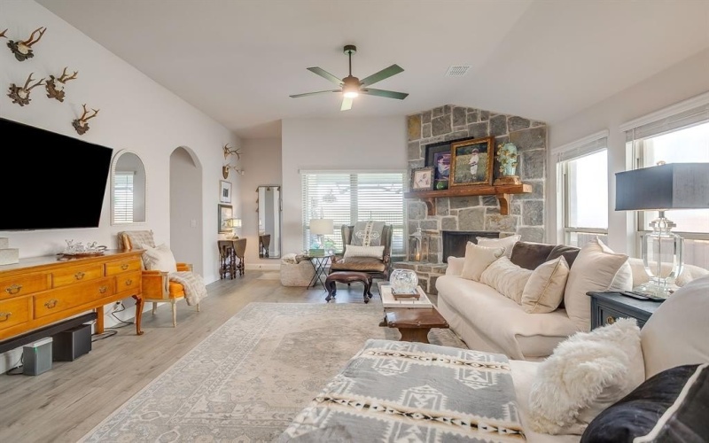 833 Godley Ranch, Godley, TX 76044, 4 Bedrooms Bedrooms, ,3 BathroomsBathrooms,Residential,For Sale,833 Godley Ranch,0,21076676