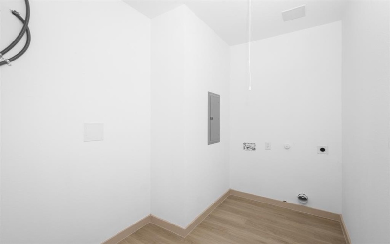 191 Cactus Canyon Drive, Bridgeport, TX 76426, 4 Bedrooms Bedrooms, ,2 BathroomsBathrooms,Residential,For Sale,191 Cactus Canyon Drive,0,21077079