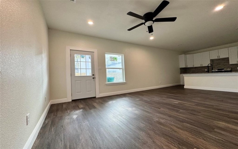 2010 Nantucket Village Drive, Dallas, TX 75217, 3 Bedrooms Bedrooms, ,2 BathroomsBathrooms,Residential,For Sale,2010 Nantucket Village Drive,0,21077087