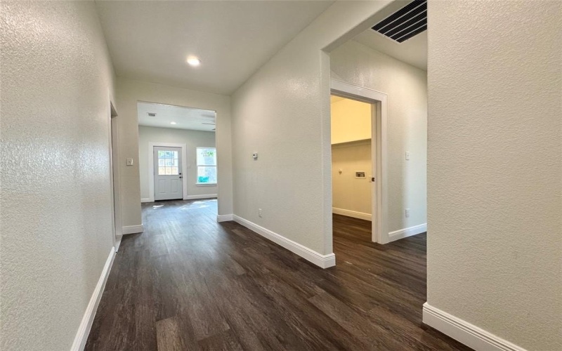 2010 Nantucket Village Drive, Dallas, TX 75217, 3 Bedrooms Bedrooms, ,2 BathroomsBathrooms,Residential,For Sale,2010 Nantucket Village Drive,0,21077087