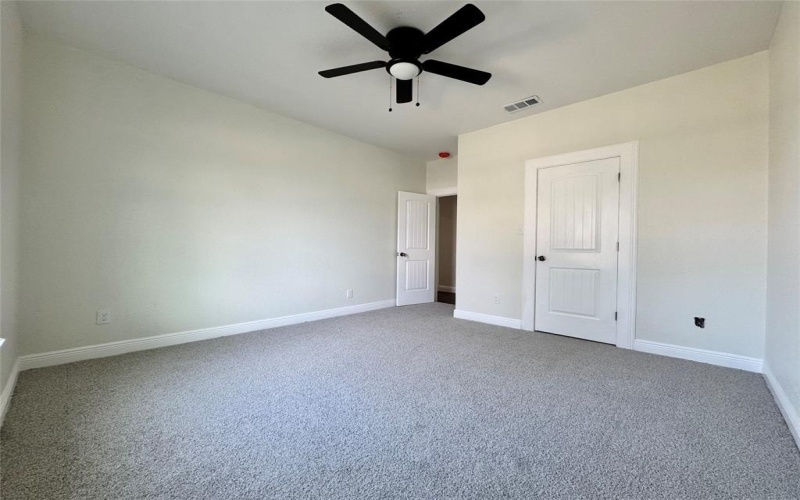 2010 Nantucket Village Drive, Dallas, TX 75217, 3 Bedrooms Bedrooms, ,2 BathroomsBathrooms,Residential,For Sale,2010 Nantucket Village Drive,0,21077087