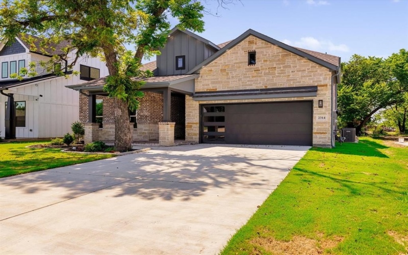 2314 Cales Drive, Arlington, TX 76013, 4 Bedrooms Bedrooms, ,3 BathroomsBathrooms,Residential,For Sale,2314 Cales Drive,0,21077152