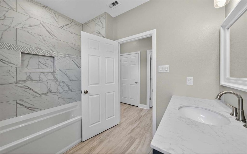 23001 Red Azalea Lane, Lindale, TX 75771, 4 Habitaciones Habitaciones , ,2 BañosBaños,Residential,En Venta,23001 Red Azalea Lane,0,21077158