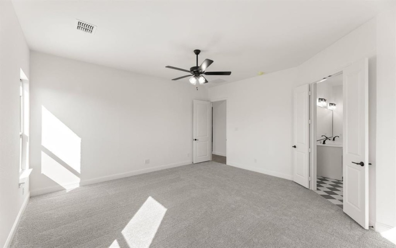 1041 Moss Grove Trail, Justin, TX 76247, 4 Bedrooms Bedrooms, ,3 BathroomsBathrooms,Residential,For Sale,1041 Moss Grove Trail,0,21077162