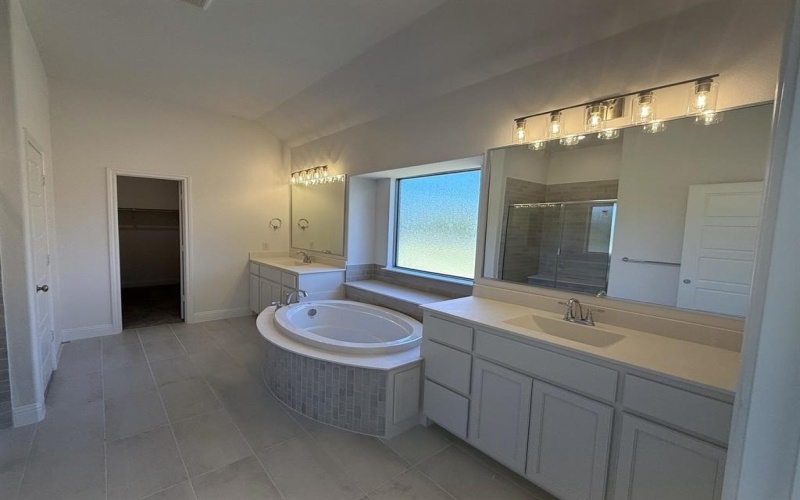 701 Seahawk Street, Joshua, TX 76058, 4 Habitaciones Habitaciones , ,2 BañosBaños,Residential,En Venta,701 Seahawk Street,0,21077171