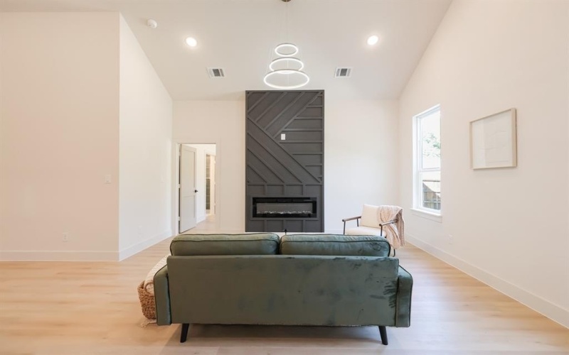 5526 Donnelly Avenue, Fort Worth, TX 76107, 4 Habitaciones Habitaciones , ,2 BañosBaños,Residential,En Venta,5526 Donnelly Avenue,0,21077181