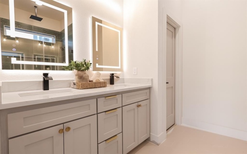 5526 Donnelly Avenue, Fort Worth, TX 76107, 4 Habitaciones Habitaciones , ,2 BañosBaños,Residential,En Venta,5526 Donnelly Avenue,0,21077181