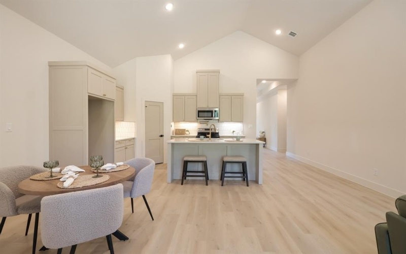 5526 Donnelly Avenue, Fort Worth, TX 76107, 4 Habitaciones Habitaciones , ,2 BañosBaños,Residential,En Venta,5526 Donnelly Avenue,0,21077181