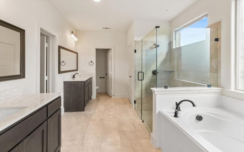 929 Ryed Lane, Fort Worth, TX 76120, 4 Bedrooms Bedrooms, ,3 BathroomsBathrooms,Residential,For Sale,929 Ryed Lane,0,21077317