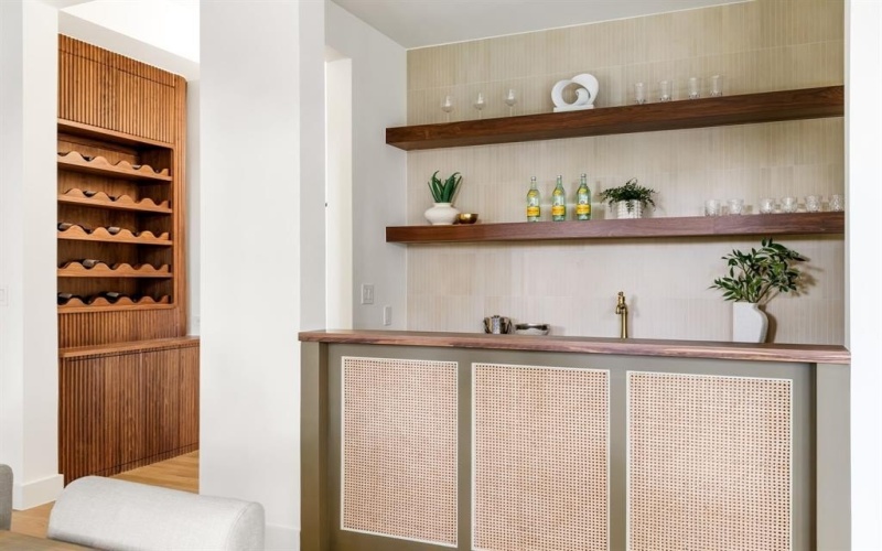 3944 Dalgreen Drive, Dallas, TX 75214, 5 Bedrooms Bedrooms, ,6 BathroomsBathrooms,Residential,For Sale,3944 Dalgreen Drive,0,21077338