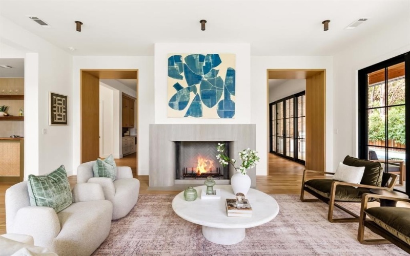 3944 Dalgreen Drive, Dallas, TX 75214, 5 Bedrooms Bedrooms, ,6 BathroomsBathrooms,Residential,For Sale,3944 Dalgreen Drive,0,21077338