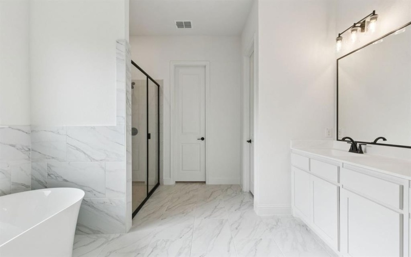 1090 Foxtail Drive, Justin, TX 76247, 4 Bedrooms Bedrooms, ,3 BathroomsBathrooms,Residential,For Sale,1090 Foxtail Drive,0,21077467