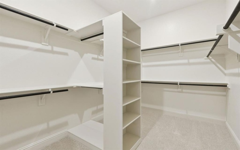 1090 Foxtail Drive, Justin, TX 76247, 4 Bedrooms Bedrooms, ,3 BathroomsBathrooms,Residential,For Sale,1090 Foxtail Drive,0,21077467