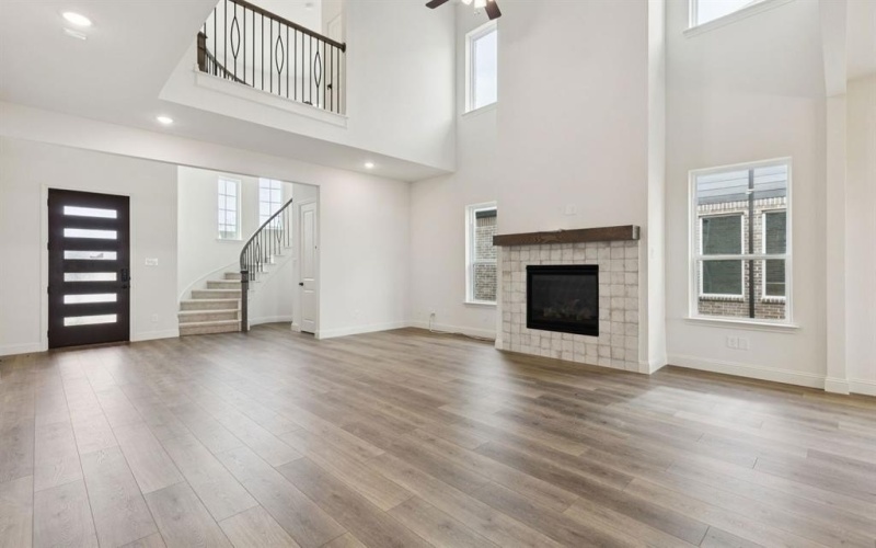 1090 Foxtail Drive, Justin, TX 76247, 4 Bedrooms Bedrooms, ,3 BathroomsBathrooms,Residential,For Sale,1090 Foxtail Drive,0,21077467