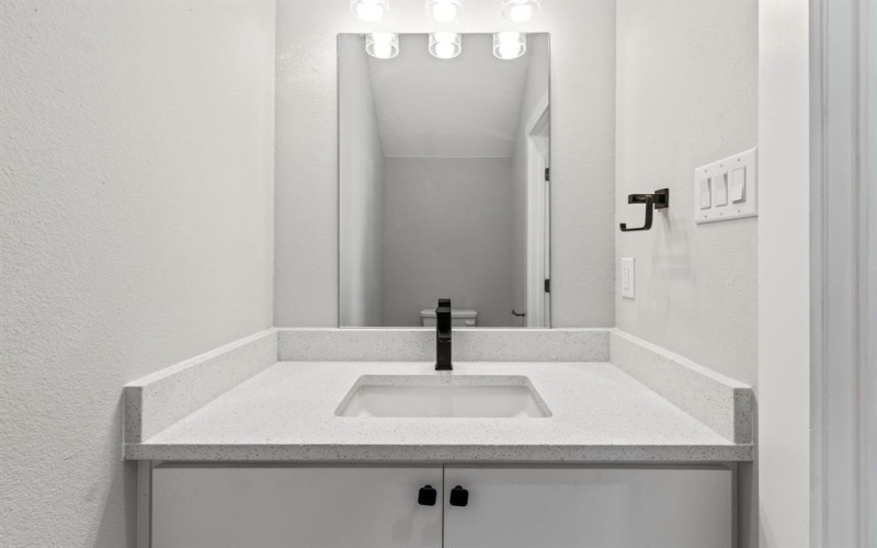 4709 Virginia Avenue #2, Dallas, TX 75204, 3 Habitaciones Habitaciones , ,3 BañosBaños,Residential,En Venta,4709 Virginia Avenue,0,21077513