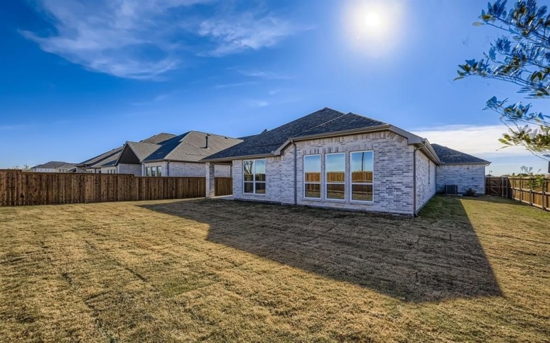 313 Barn Swallow Drive, Celina, TX 75009, 4 Habitaciones Habitaciones , ,3 BañosBaños,Residential,En Venta,313 Barn Swallow Drive,0,21077516