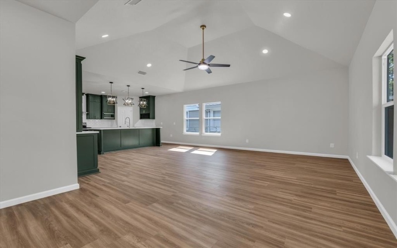 3211 Parrott Avenue, Waco, TX 76707, 3 Bedrooms Bedrooms, ,2 BathroomsBathrooms,Residential,For Sale,3211 Parrott Avenue,0,21077530