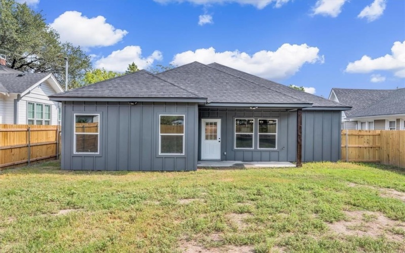 3211 Parrott Avenue, Waco, TX 76707, 3 Bedrooms Bedrooms, ,2 BathroomsBathrooms,Residential,For Sale,3211 Parrott Avenue,0,21077530