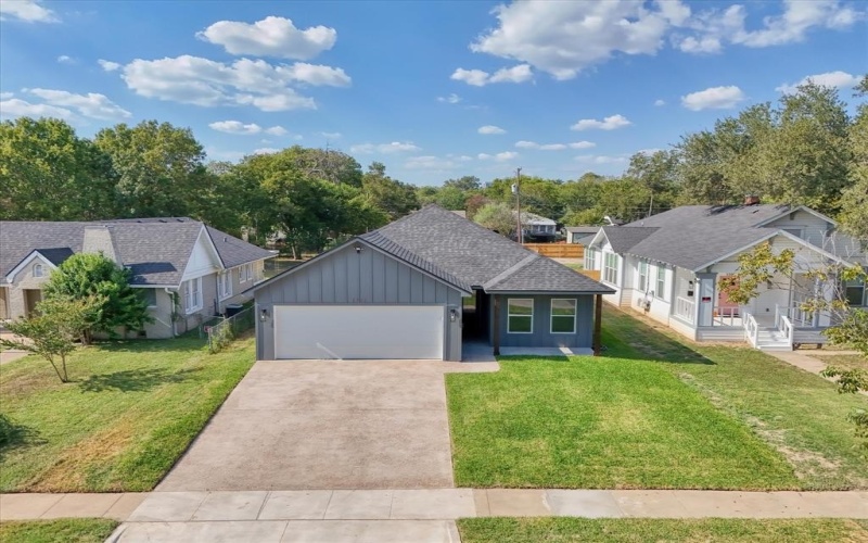 3211 Parrott Avenue, Waco, TX 76707, 3 Bedrooms Bedrooms, ,2 BathroomsBathrooms,Residential,For Sale,3211 Parrott Avenue,0,21077530