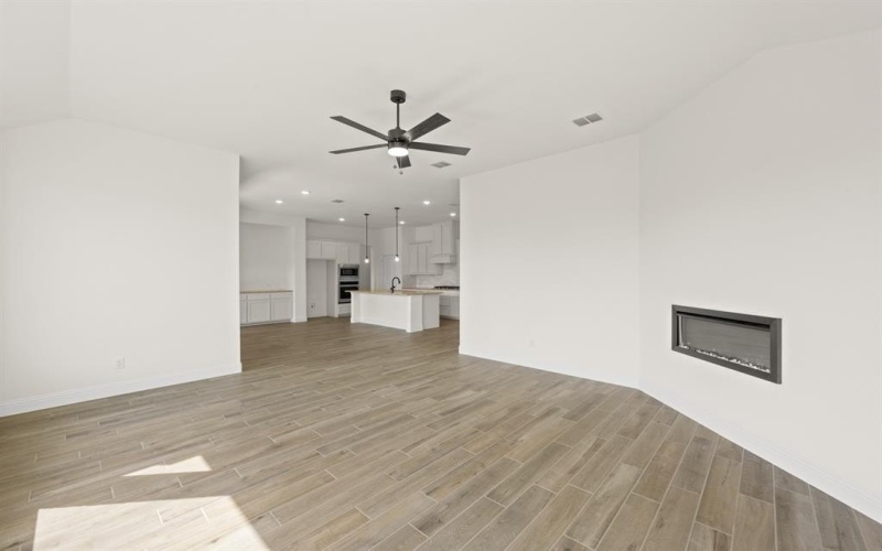 316 Bowrider Lane, Granbury, TX 76049, 3 Habitaciones Habitaciones , ,2 BañosBaños,Residential,En Venta,316 Bowrider Lane,0,21077560