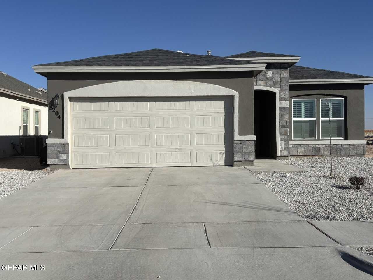 13824 Summer Valley Avenue, El Paso, TX 79928, 4 Bedrooms Bedrooms, ,2 BathroomsBathrooms,Residential,For Sale,13824 Summer Valley Avenue,921103
