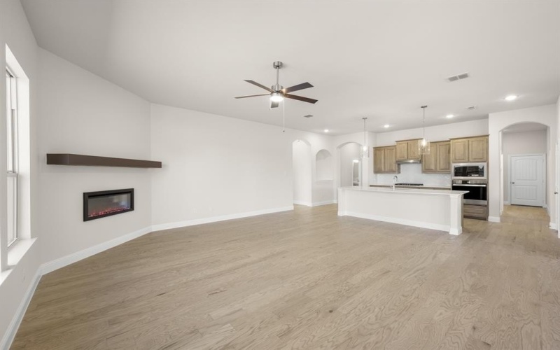 901 Meadow View Drive, Cleburne, TX 76033, 4 Habitaciones Habitaciones , ,2 BañosBaños,Residential,En Venta,901 Meadow View Drive,0,21077597