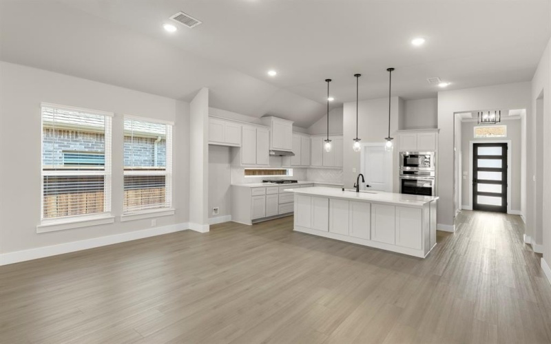 1027 Gracious Drive, Lucas, TX 75098, 4 Bedrooms Bedrooms, ,3 BathroomsBathrooms,Residential,For Sale,1027 Gracious Drive,0,21077613